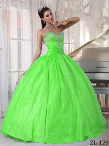 Bright Spring Green Floor-length Quinces Dresses with Appliques in Tigard