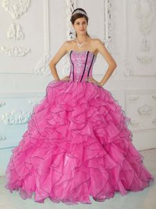 Latest Hot Pink Ruffles and Appliques Sweet Sixteen Dresses in Veradale