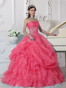 Strapless Floor-length Organza Beaded Quinceanera Dress in Red in an Diego