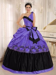 Black and Purple One Shoulder Bowknot Sweet Sixteen Quinceanera Dresses