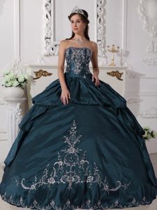 Traditional Blue Taffeta Embroidery Strapless Quinceanera Dress in Gloucester Point