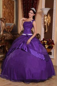 Dark Purple Beading One Shoulder Quinceanera Dress in Camagey Cuba