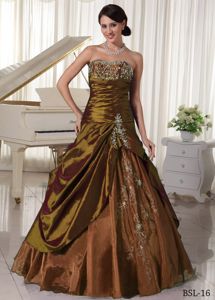 Brown Appliqued Sweetheart Long Quinceanera Dress with Beading in York