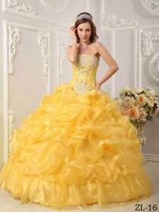 Yellow Beaded Strapless Floor-length Quinceanera Dresses with Pick-ups