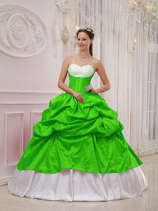 Spring Green and White Sweetheart Taffeta Beading and Pick-ups Sweet 16 Dress