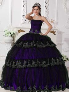 Purple Taffeta and Black Tulle Strapless Quinceanera Dress with Appliques