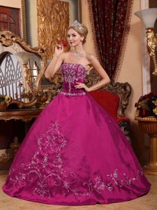 Fuchsia Strapless Satin Embroidery Sweet Sixteen Quinceanera Dresses in Marlton