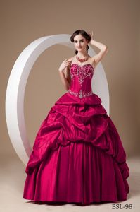 Dark Red Sweetheart Floor-length Dresses for Quinceanera with Embroidery