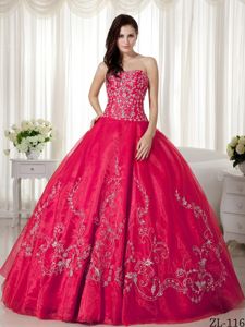 Red Sweetheart Floor-length Quinceanera Gowns with Appliques in Sandy