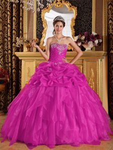 Fuchsia Sweetheart Appliqued Beaded Sweet 16 Dresses with Pick Ups Ruffles