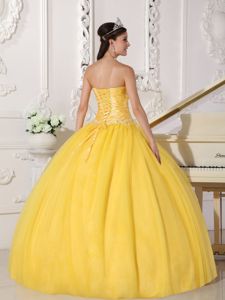 Popular Light Yellow Strapless Tulle Quinceanera Gowns with Appliques in Denver