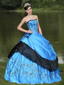 Aqua Blue Strapless Long Quinceanera Gowns with Embroidery and Flower