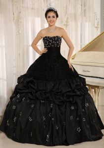 Black Appliqued Strapless Full-length Quince Dresses with Pick-ups in Lisle