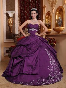 Sweetheart Floor-length Dark Purple Sweet 16 Dresses with Embroidery
