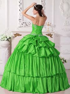Spring Green Sweetheart Sweet 16 Dress with Beading and Lace Up Back