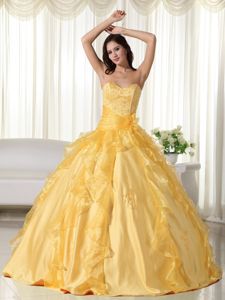 Sweetheart Yellow Dresses For Quinceanera in Floor-length with Beading
