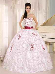 Strapless Dress for Quince in White and Red with Ruffles and Embroidery
