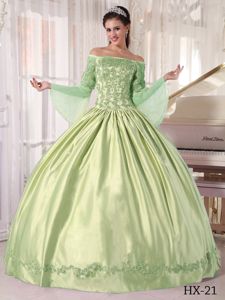 Off the Shoulder Yellow Green Dress for Quince with Long Sleeves in Tempe