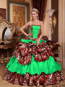 Strapless Pick-ups and Ruffled Layers Leopard Quinceanera Dress in Green