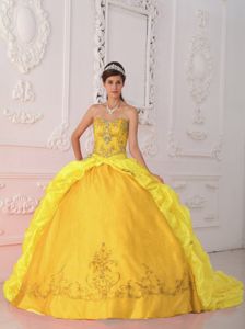 Yellow Sweetheart Beading and Appliques Quinceanera Dress in Bremerton VA
