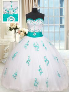 Sweetheart Sleeveless Tulle Quinceanera Gowns Beading and Appliques Lace Up