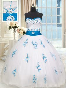 Custom Designed Ball Gowns Quince Ball Gowns White Sweetheart Tulle Sleeveless Floor Length Lace Up