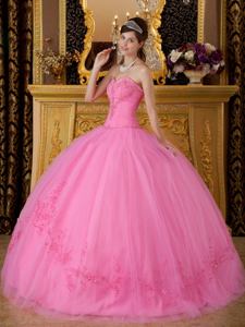 Pink Sweetheart Tulle Quinceanera Dress with Appliques and Beading in Easton