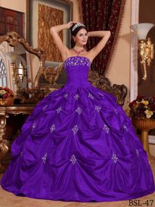 Purple Strapless Floor-length Taffeta Appliques Quinceanera Dress in Baltimore