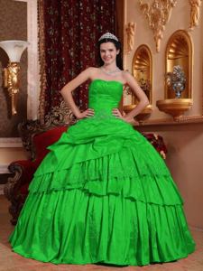 Sweetheart Floor-length Beaded Appliqued Quinceanera Dress Green
