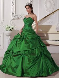 Green Sweetheart Floor-length Quinceanera Dress with Appilques in Ituzaingo