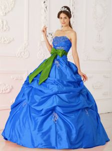 Blue Strapless Floor-length Taffeta with Beading and Sash Quinceanera Dress