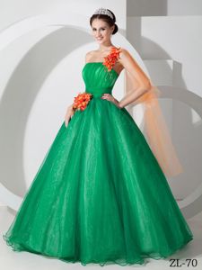 Special Green One Shoulder Long Quinceanera Gown Dresses with Flowers