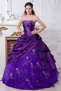 Handle Flowers Embroidery Purple Ruched El Callao Quinceanera Dress