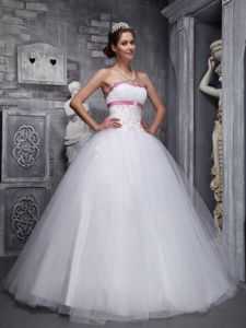 Elegant Strapless Beaded Appliqued White Tulle Quinceanera Dresses in Aliso Viejo