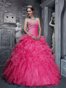 Coral Red Sweetheart Beaded Ruffled Quinceanera Gowns with Appliques in Flagstaff