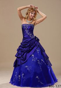 Embroidery Hand Made Flowers Blue Beaded Quinceanera Dress in Mapire