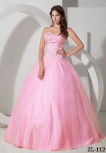 Tulle Pink Beaded Pretty Quinceanera Dress in San Carlos de Rio Negro