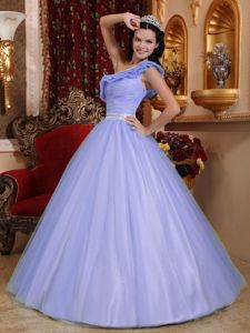 Flouncing One Shoulder Floor-length Lilac Quinceanera Dresses