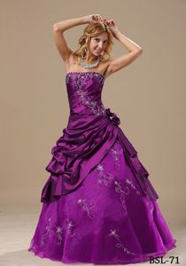 Purple Strapless Embroidery Sweet Sixteen Quinceanera Dresses