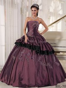 Strapless Taffeta Pleats Appliques Quinceanera Gown in Augsburg Germany
