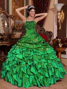 Spaghetti Straps for Green Dress for Quinceaneras with Embroidery