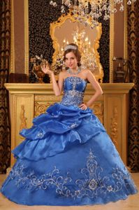 Royal Blue Strapless Dresses for Quinceanera Gowns with Embroidery