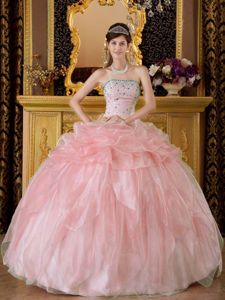 Pink Beading Quinceanera Dress with Ruffles in Sweet Sixteen Dresses