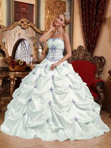 White Ball Gown Ruching Appliques Sweet 16 Dresses with Pick-ups