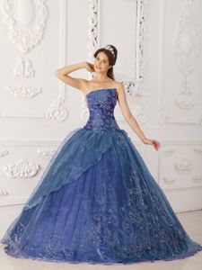 Asymmetrical Blue Organza Beaded Quinceanera Gowns in Barmstedt