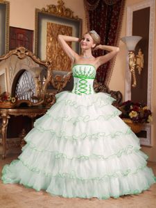 White Strapless Appliques Quince Dresses in Foley with Detachable Train