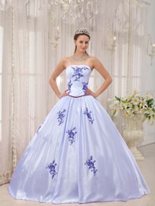 Lilac Taffeta Pretty Quinceanera Dress in Cottonwood Appliques Decorate