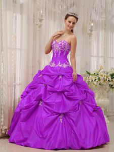 Purple Sweetheart Quinceanera Gowns in Bon Air Appliques Decorate
