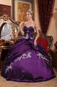 Sweetheart Appliques and Pick-ups Dress For Quinceanera in Eggplant Purple