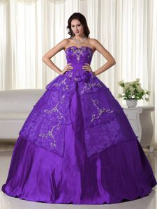 Organza Embroidery Purple Strapless Quinces Dresses in Alexander City